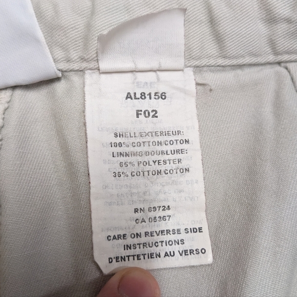 Columbia Light Khaki Cargo Capris Size Medium - Picture 10 of 11